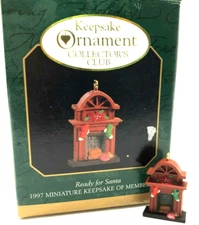 HALLMARK Ready for Santa Fireplace Stockings 1997 MINI Collector's Club Ornament