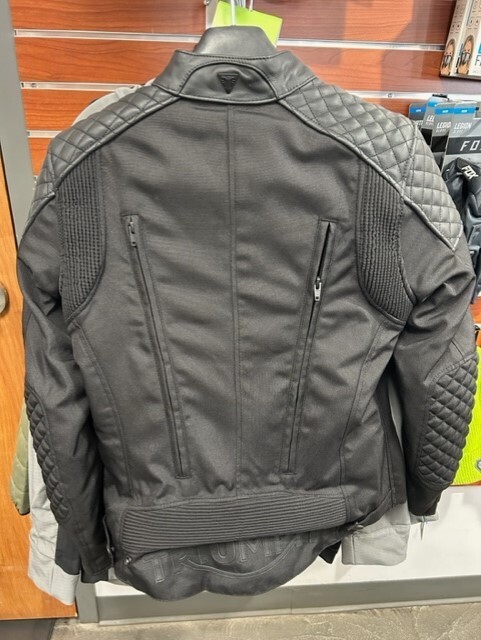 新品　MEDI TAPE EMBROIDERY MESH JACKET 新品 MEDI TAPE EMBROIDERY MESH JACKET New Customised