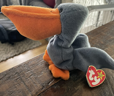 Ty Beanie Baby 1996  Scoop  (rare)