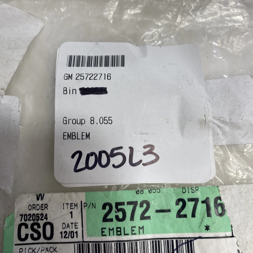 New OEM GM Cadillac DeVille Hood Emblem 2002-05 25722716 - Image 2 of 3