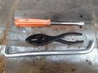 <!--F#f_0-->HOLDEN hub cap removal lever screw driver pliers hg eh hr hQ hj hz fc fe tools<!--F/-->