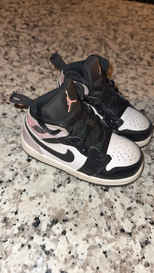 Toddler Girl Nikes Size 7C - Image 3 of 3