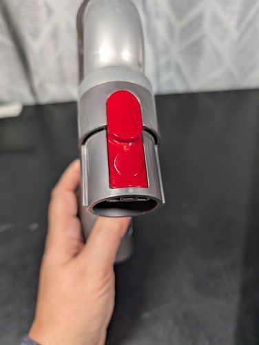 Dyson CY22 Cinetic Big Ball Animal grau rot Bodenstaubsauger getestet - Bild 24 von 24