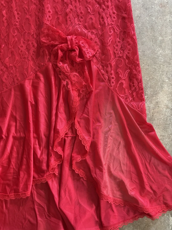 Vintage The International Boutique By Undercover Wear Red Lace Nightgown M Slip - Image 2 of 4