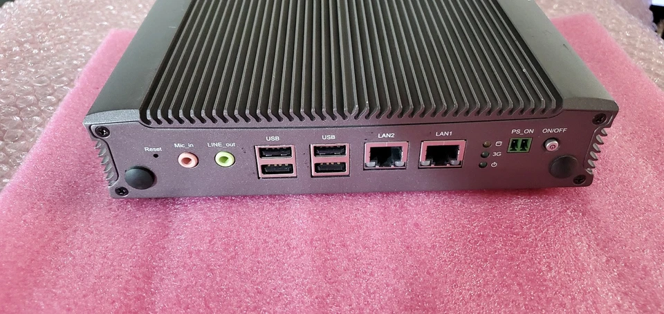 Lanner Electronics LEC-7070 IPC Industrial mini PC (see description) - Image 2 of 4