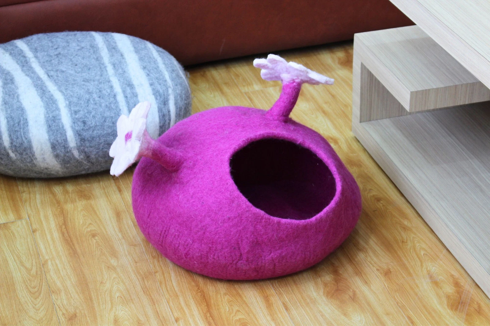 Pink Wool Pet Bed with Flower Top| Handmade Cat Cave, Safe and Comfort Cat House