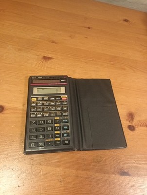 Sharp EL 520D Wissenschaftlicher Taschenrechner Calculator Solar Twin Power Etui