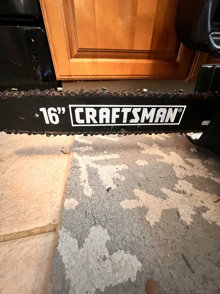 Craftsman 16 英寸链锯 sim-pul 状况完好 带盒 358.351701 — 第 2/4 张图片