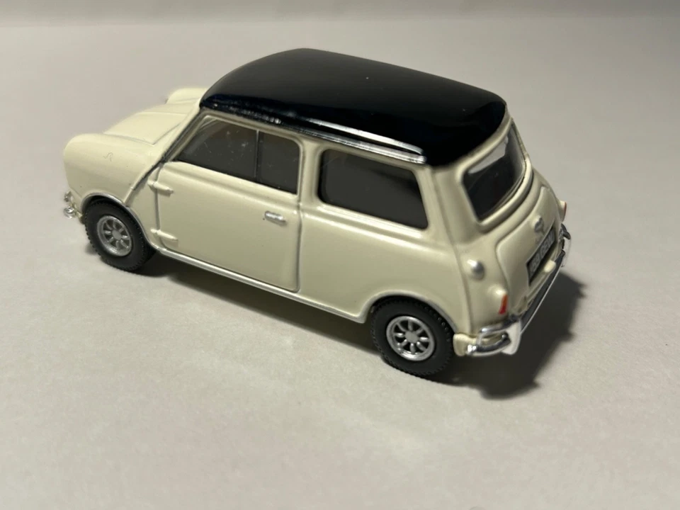 VANGUARDS 1/43 MINI COOPER S esemplare numerato - Immagine 3 di 4