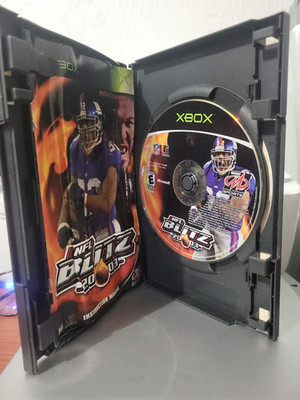NFL Blitz 2003 (Microsoft Xbox, 2002) disc and manual in blockbuster case