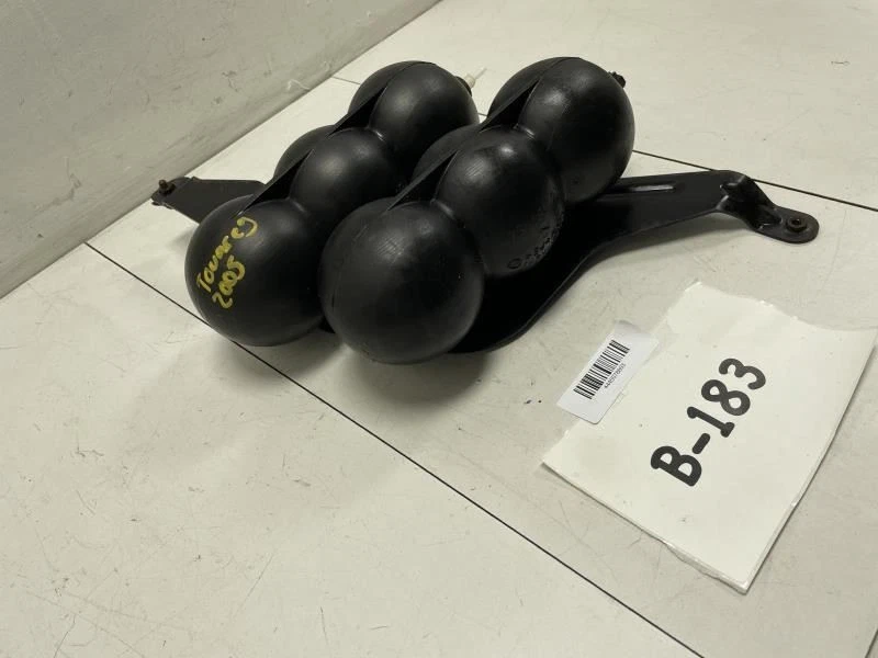 Volkswagen Touareg 2005 sistema de admisión 4,2 L tanque de vacío OEM+ Foto 3 de 4