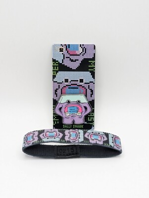 Zox Monster #215 Sally Snark ~ NEW ~ Medium ~ Wristband ~ Card & Pin