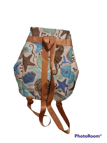 Novelty Shells Bahamas Backpack With Front Pockets - Picture 2 of 4