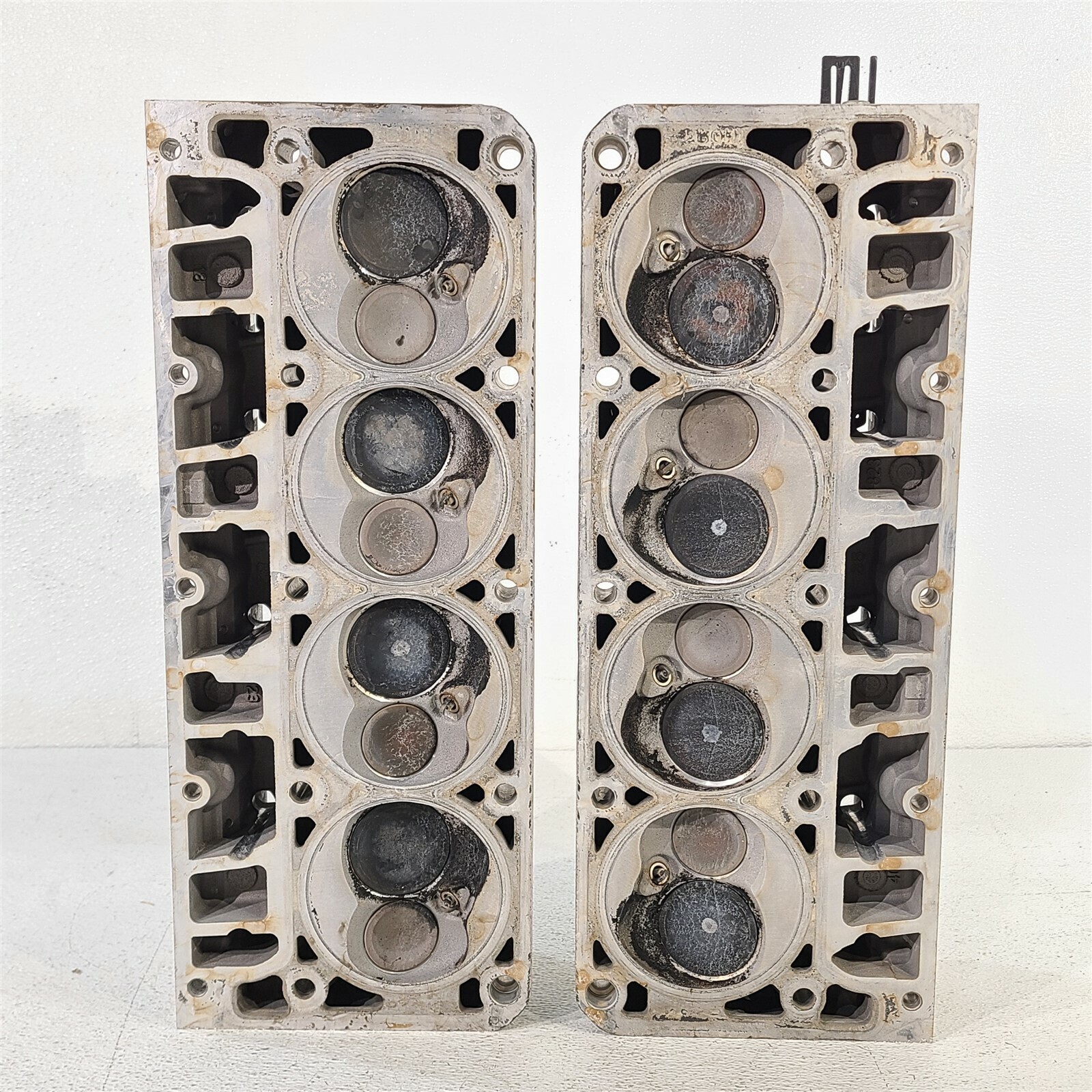 1015 Camaro Ss 823 Casting Cylinder Heads W/ Rockers Push Rods Ls3