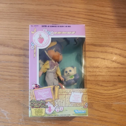 Strawberry Shortcake Almond Tea Doll with Marza Panda Pet 1982 Kenner NRFB