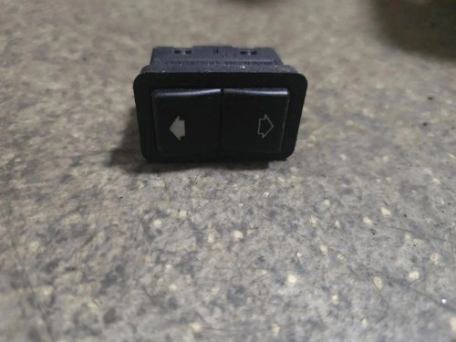 BMW 5 Touring E39 Fensterheber Schalter Vorne rechts 8368974 3.00 33970113