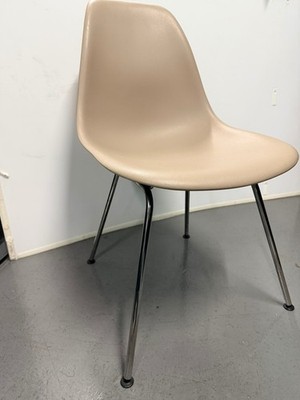 Genuine Herman Miller Eames  Side Sparrow  chair