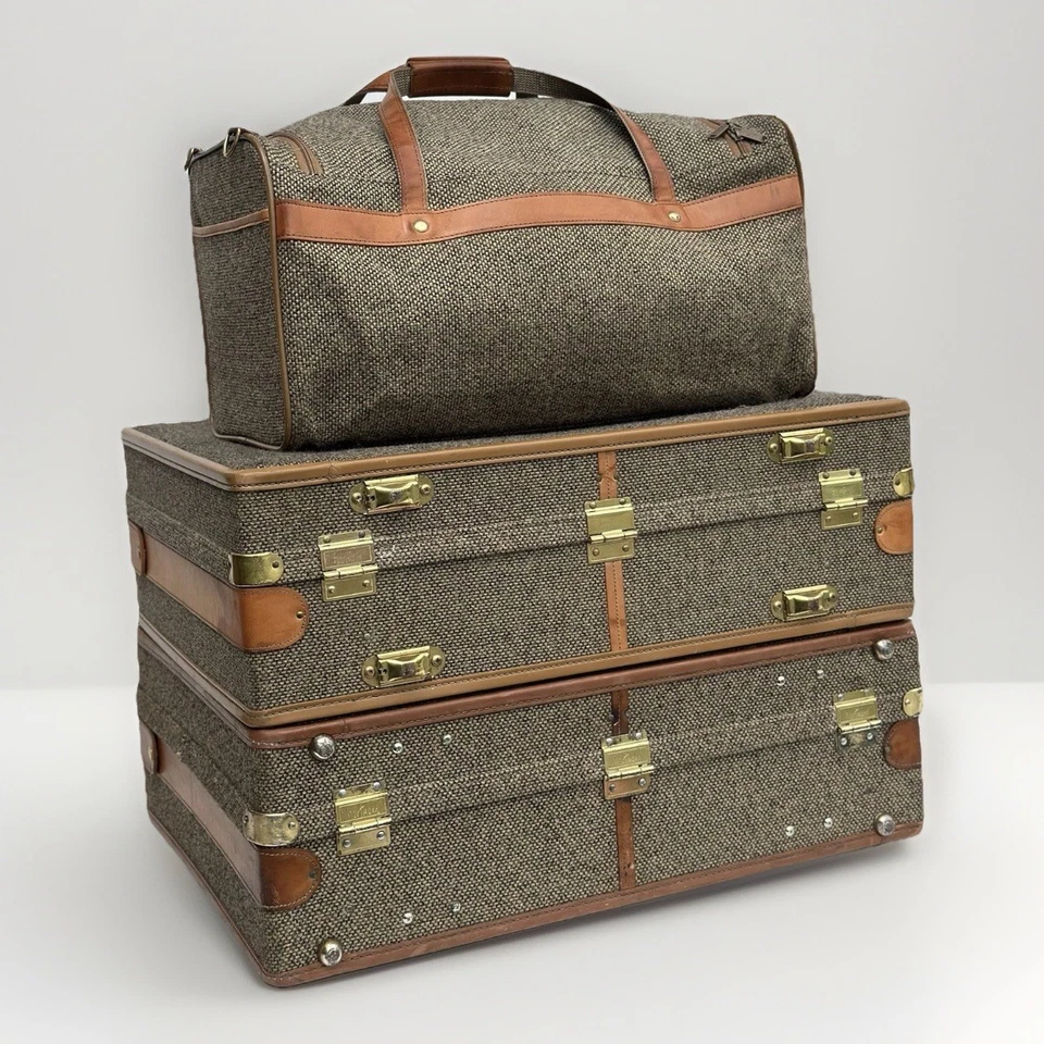 3pc Vintage HARTMANN Fine Tweed & Leather Luggage Suitcases & Travel Duffel Bag - Image 4 of 4