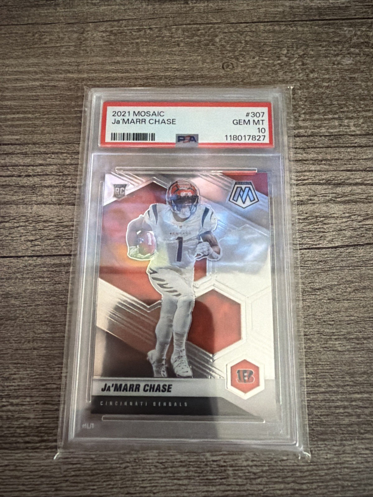 2021 Panini Mosaic Ja'Marr Chase #307 Rookie Cincinnati Bengals PSA 10 view 2