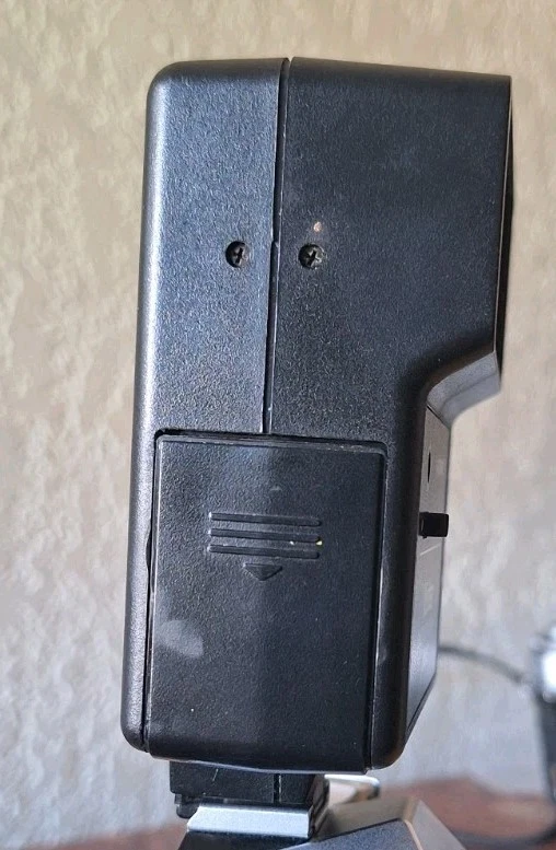 Vivitar Auto 2000 Electronic Flash Shoe Mount Tested & Works (video) 1053953 - Image 4 of 4