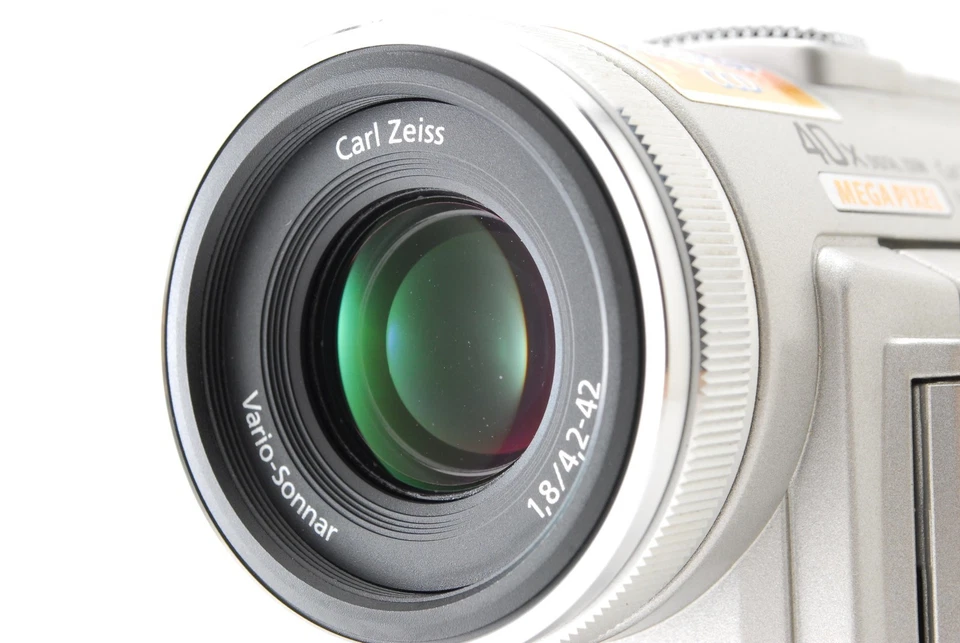 [MINT] Sony Handycam DCR-PC100 Mini DV Camcorder Carl Zeiss Lens From JAPAN - Image 4 of 4