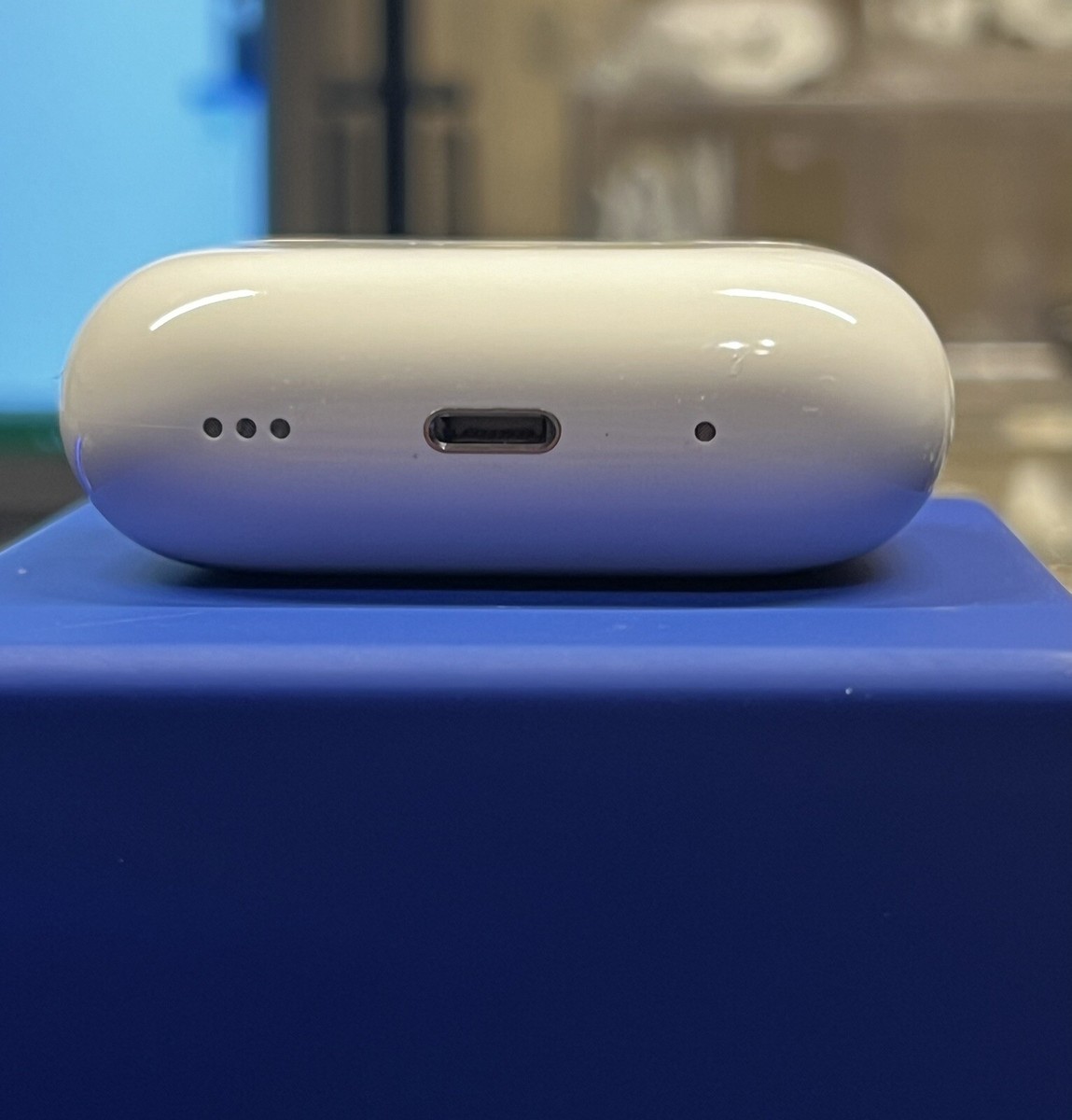 AirPods Pro(第２世代)Lightning MagSafe A2700 Amazon.com: Apple AirPods Pro (2nd generation) with MagSafe