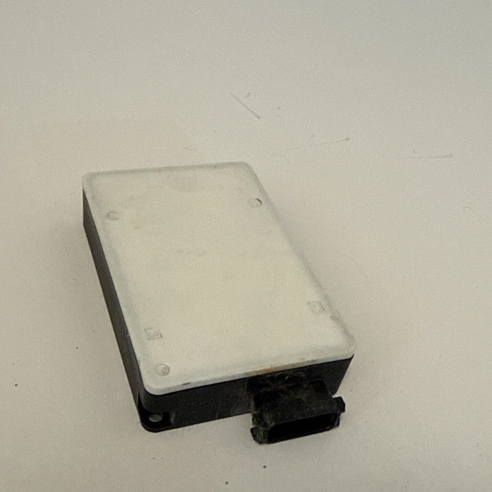 2016 MERCEDES BENZ GLE 350 REAR BLIND SPOT RADAR SENSOR MODULE OEM A0009052504 - Image 2 of 4