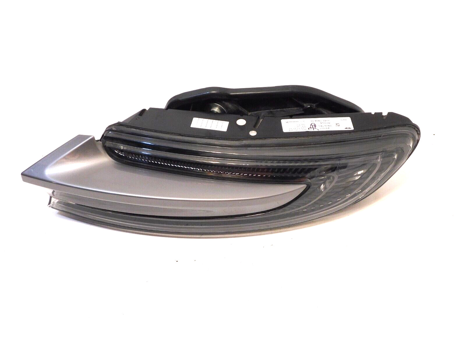 2017-2023 ASTON MARTIN DB11 PASSENGER RIGHT TAILLIGHT CLEAR SILVER TAIL LIGHT OE
