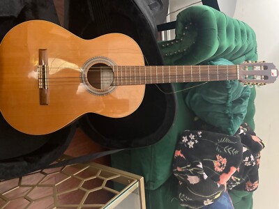 Alhambra Classical Guitar C1 with hard case