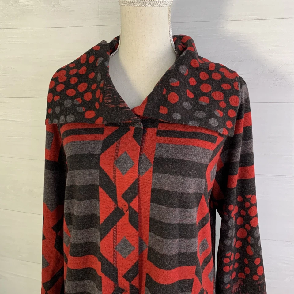 Vintage Elliott Lauren - Red & gray geometric snap front long knit jacket, 10 - Image 2 of 4