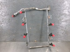 02 - 04 Ford Mustang Fuel Rail With Injector 6 Cylinder 02 - 04 Ford Mustang Fuel Rail With Injector 6 Cylinder
