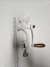 gebr. Jupiter 560 Mohnmühle Getreidemühle Kleinschrotmühle Leinsamenmühle - weiß