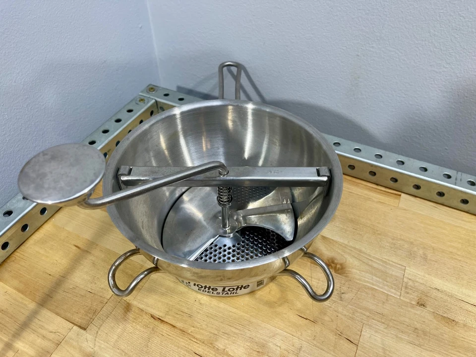 GEFU Stainless Steel Food Mill FLOTTE LOTTE, Brand New 242004 williams sonoma - Image 2 of 4