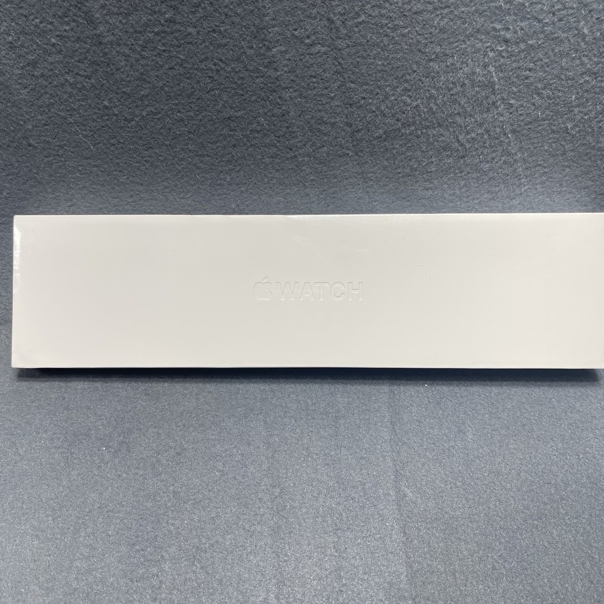 Apple Watch Series 6 40mm Gold Aluminum Case with Pink Sand Apple Watch Series 6 40mm Gold Aluminum Case with Pink Sand
