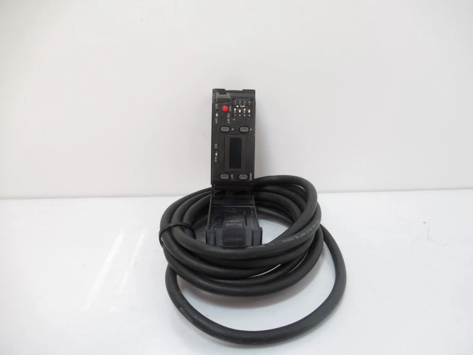 CZ-K1P CZK1P - Keyence  SENSOR Amplifier Unit, Main Unit, PNP - Image 3 of 4