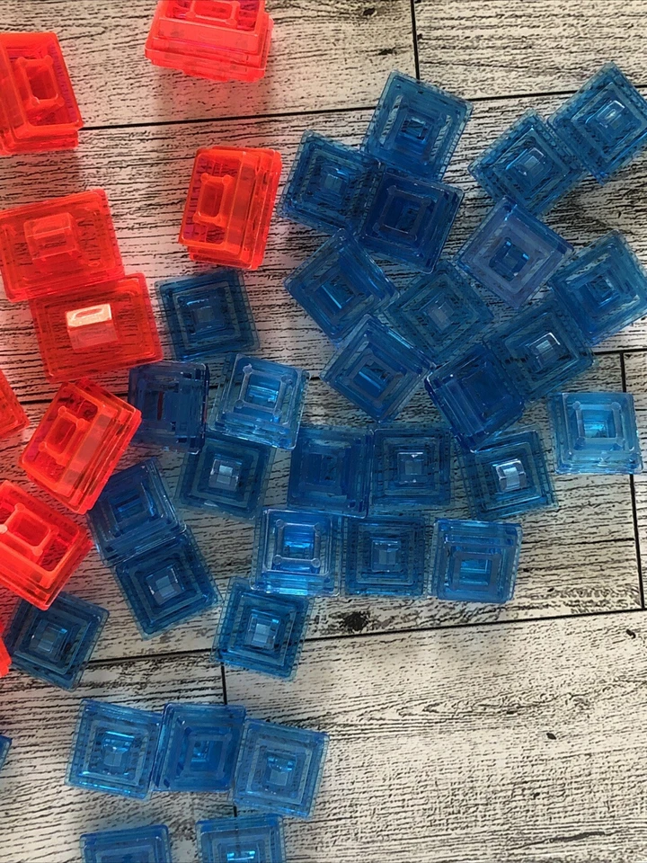 Juego Monopoly Edición Milenio Juego Repuesto de 12 Hoteles y 32 Casas Foto 3 de 3