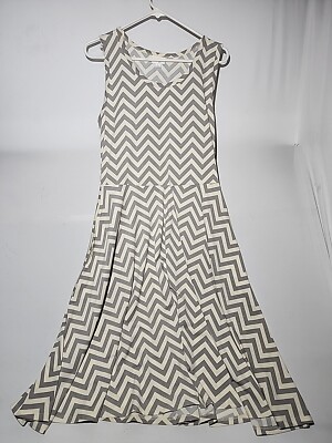 LulaRoe Nicki Tank Dress- Grey Cream Chevron Print- Large