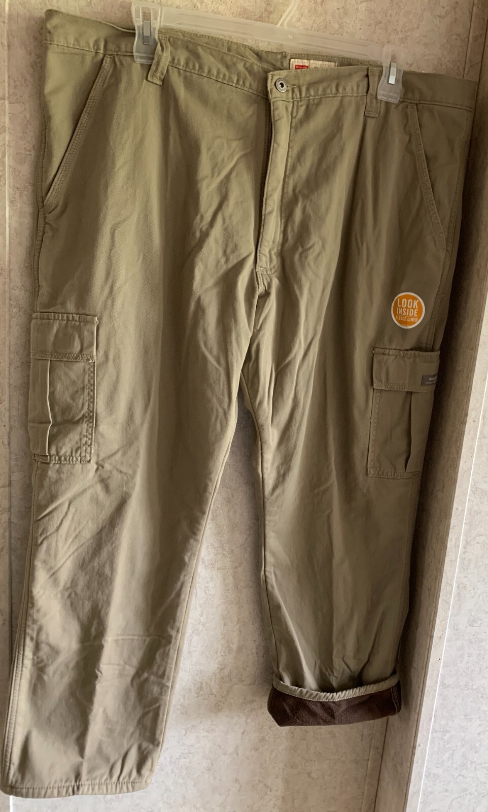 Wrangler Men's Pants Cargo Fleece Lined New Relaxed Fit Size 42 x 30 Insulated