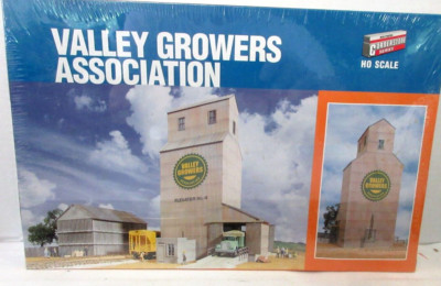 WALTHERS CORNERSTONE 933-3096 VALLEY GROWERS ELEVATOR HO SCALE