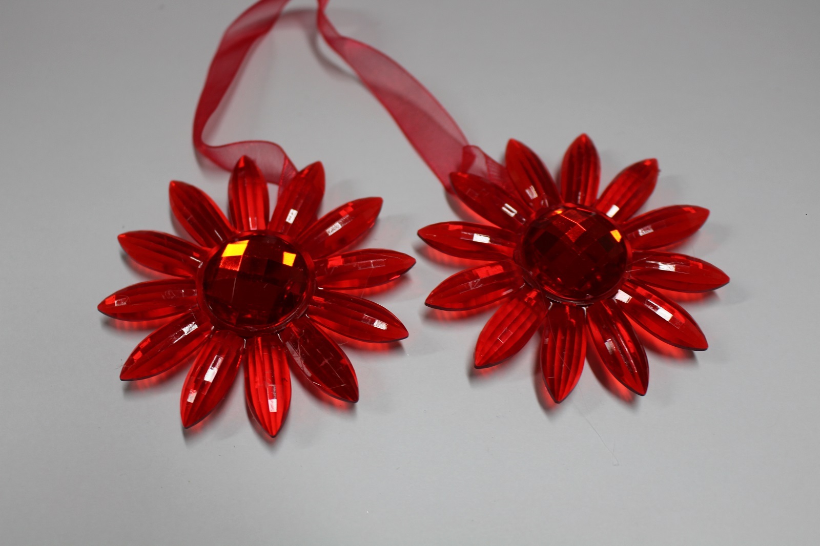2er Pack Raffhalter In Blumenform Mit Marmoroptik – Magnetische Vorhalter Für Gardinen Ohne Bohren, Ca. 4 Cm Durchmesser