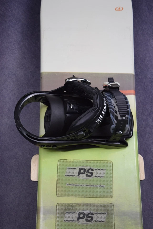 AVALANCHE SNOWBOARD SIZE 161 CM WITH NEW ELEMENT EXTRA LARGE BINDINGS - Image 3 of 4
