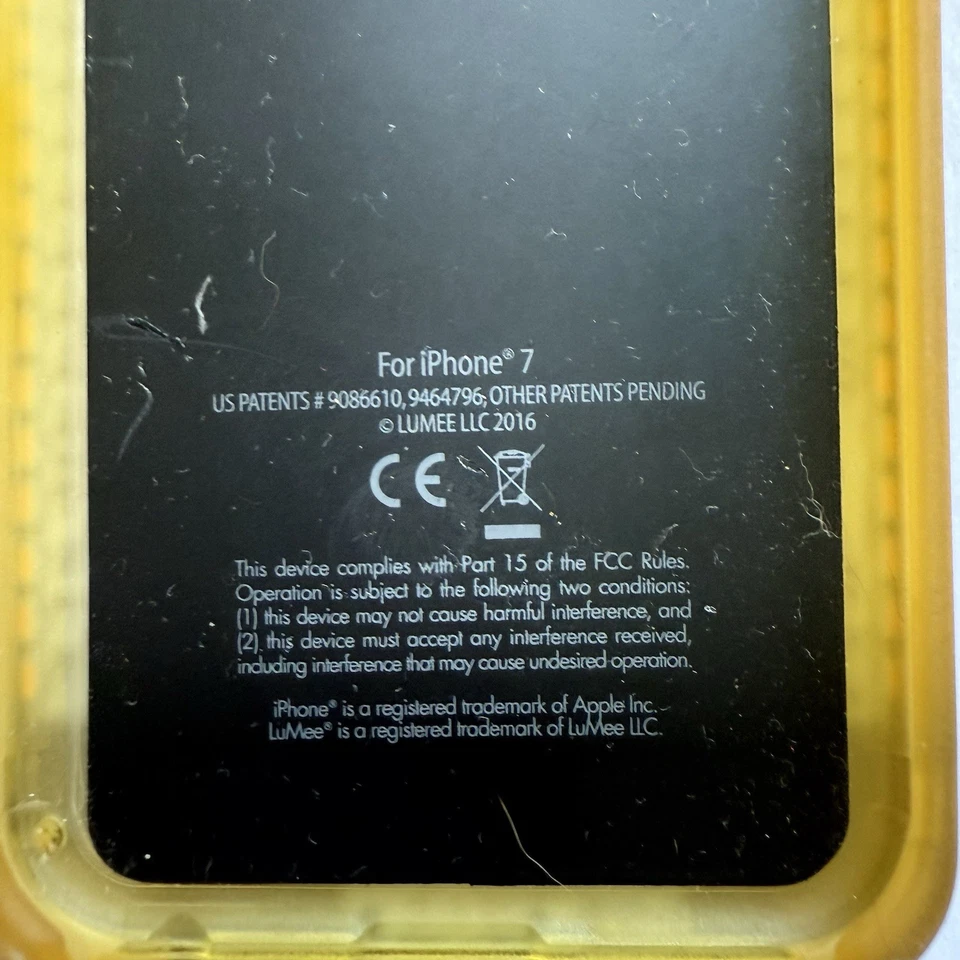 LuMee iPhone 7 Funda Selfie Iluminada LED Cargador de Fotos Incluido Botón Dorado Amarillo Foto 2 de 4