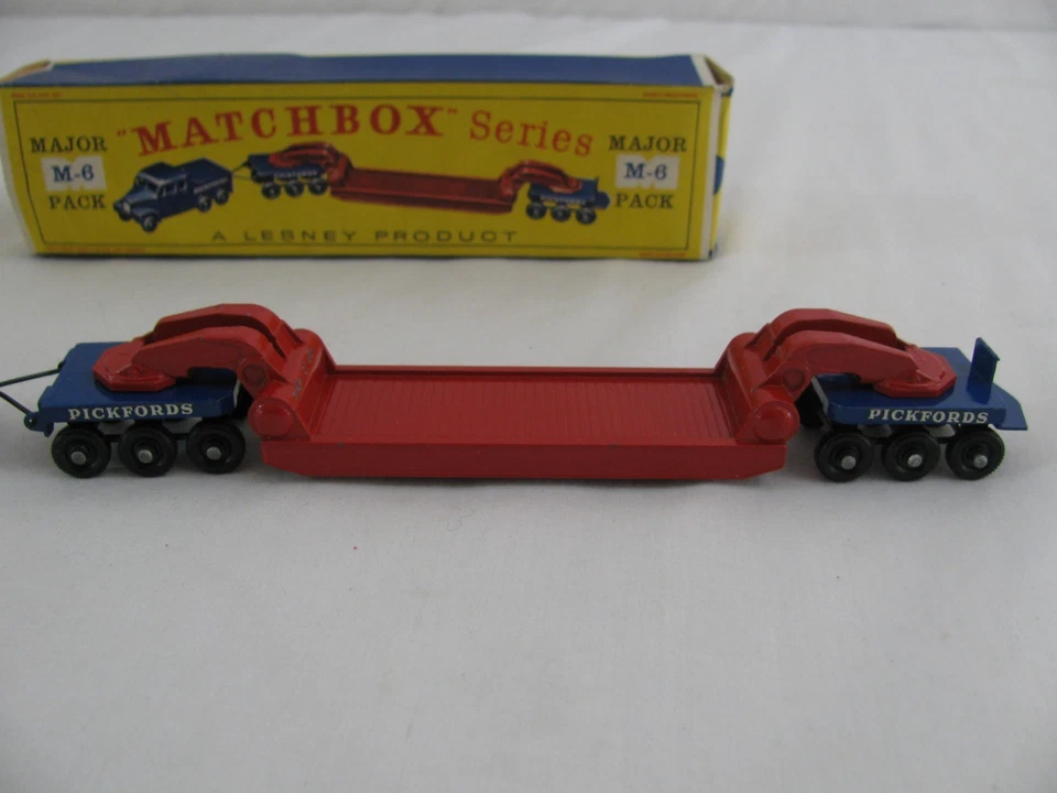 Matchbox M-6 Major Pack Pickfords 18-Wheel Scammel Tractor & Transporter w/ Box - Image 4 of 4