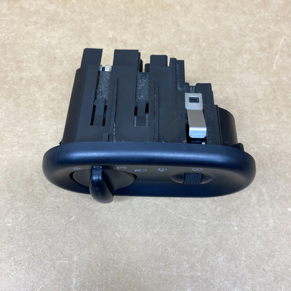 Interruptor de faros OEM 00-05 Ford Excursion con faros antiniebla automáticos 2F1T-11654-CC Foto 2 de 4