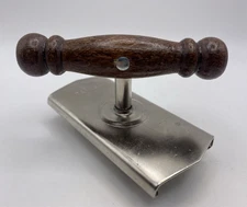 Vtg Edlund Top Off Style Jar Bottle Screw Lid Opener Wooden Handle Taiwan Clean