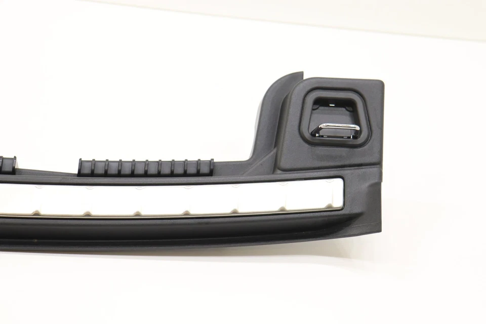 Volvo XC60 2018-2023 puerta levadiza trasera umbral placa de desgaste cubierta de moldura OEM 31440641 Foto 4 de 4