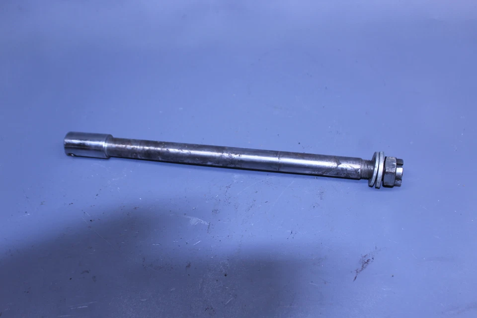 Yamaha Venture Royale XVZ1200D 1983 eje trasero llanta rueda trasera eje perno pivote Foto 2 de 4