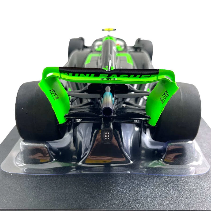 Modellino F1 Solido 1/18 Kick Sauber F1 Team C44 Bahrain Gp 2024 #24 G. Zhou - Immagine 4 di 4