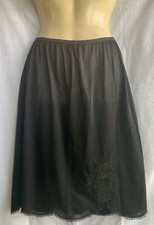 Vintage VANITY FAIR Half Slip Silky Nylon Satin Lace Size M