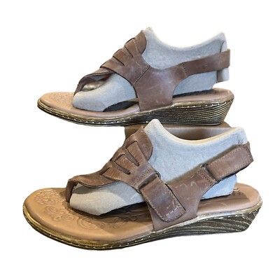 Born Karis Womens Tan Leather Thong Wedge Sandals Size 10